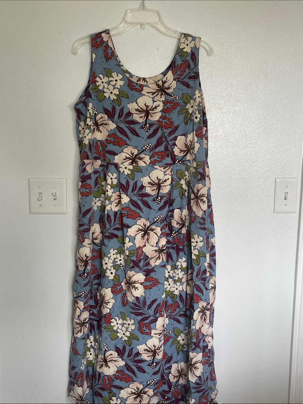 reyn spooner Blue Maxi Dress with Cream Floral Pattern and Red Accents